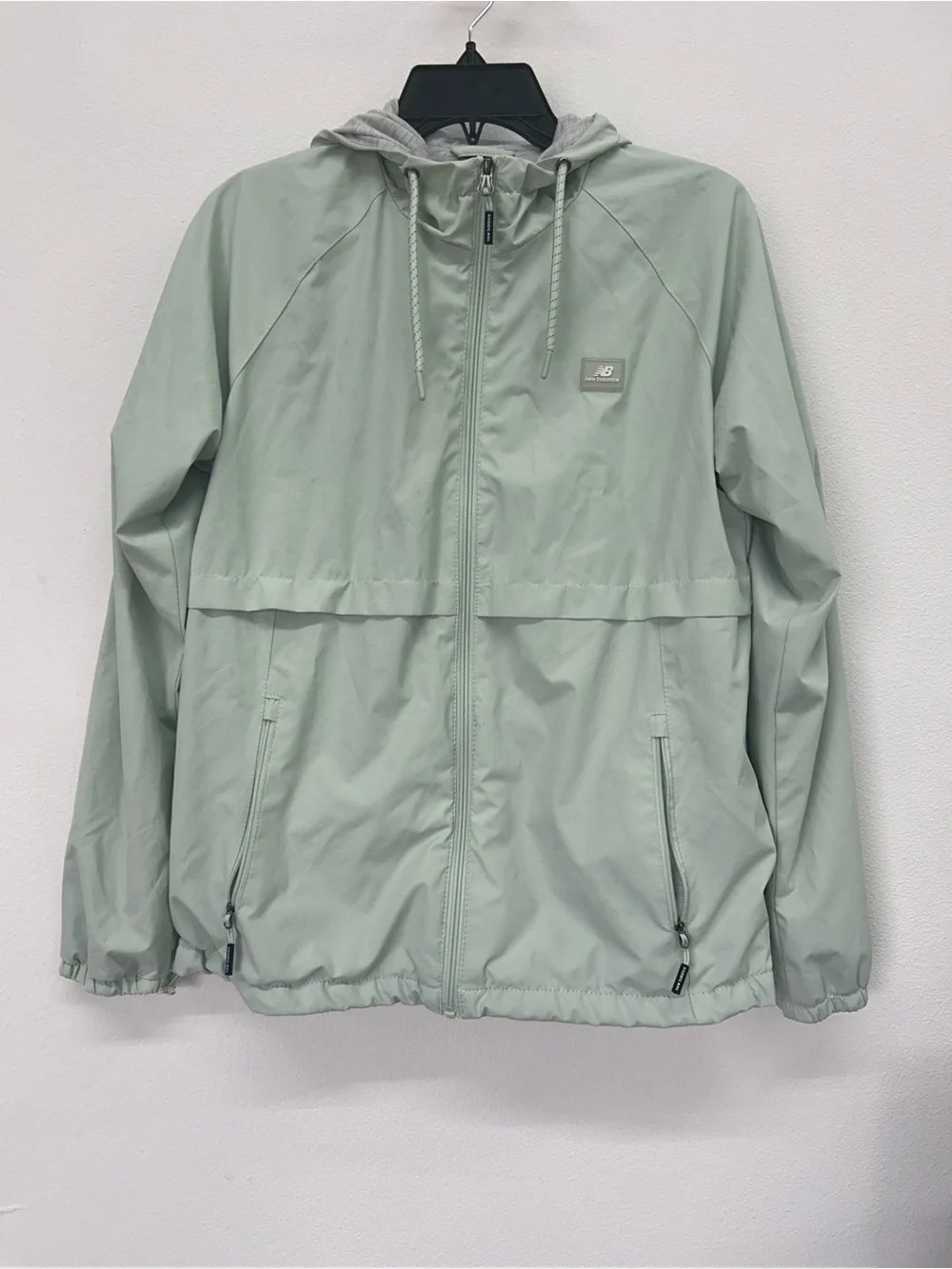 NWOT New Balance Women’s Light Mint Lined Windbreaker Jacket Size M